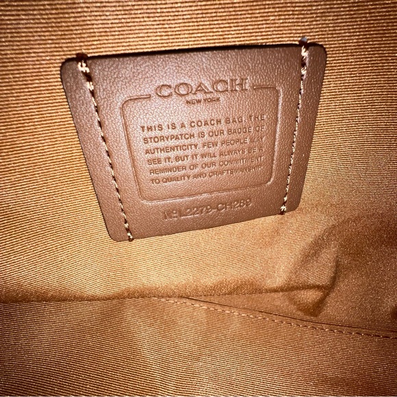 Coach Handbag - Picture 6 of 6